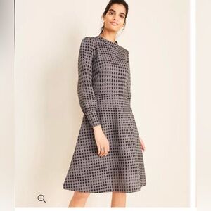 Ann Taylor Black and Gray Checkered Long Sleeve Dress Sz.6 NWT